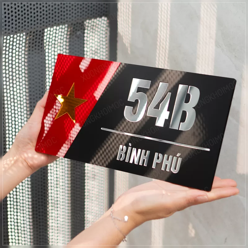 Bảng số nhà mica dán tường lá cờ nổi bật (4)