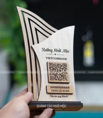 Bảng Gỗ Quét QR Code - Thay Đổi Nội Dung Theo Yêu Cầu (1)