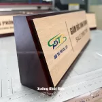 Bảng gỗ chức danh để bàn - Nội dung làm theo yêu cầu KMS-70 - Ảnh 6