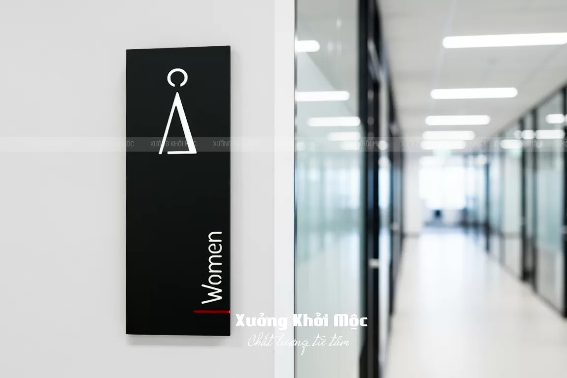 Mẫu bảng toilet mica KMS-47 mới , thiết kế đẹp tối giản