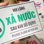 Biển báo nhắc nhở xả nước BAL09 | bảng Alu, song ngữ - Giải pháp hiệu quả cho nhà vệ sinh - Ảnh 4