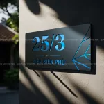 Bảng số nhà inox 304 kết hợp mica cắt laser 2 lớp KMS-110, chữ rõ, tương phản cao, lắp dán tường gọn