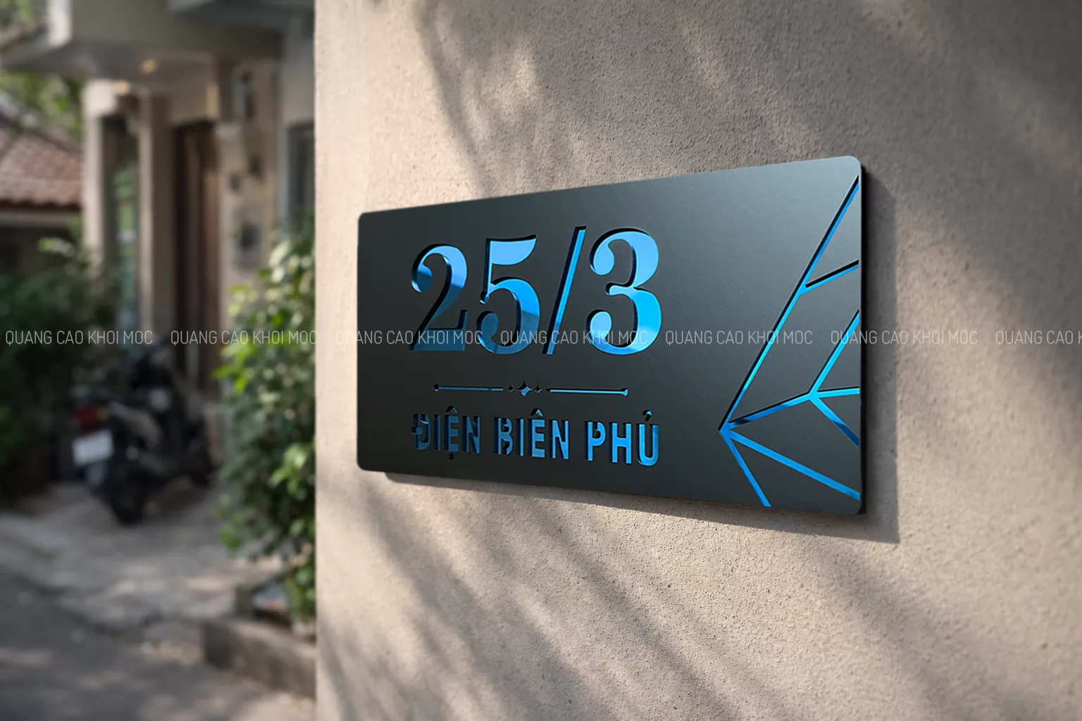 Bảng số nhà inox 304 kết hợp mica cắt laser 2 lớp KMS-110 – chữ rõ, tương phản mạnh, phù hợp nhà phố và nhà hẻm